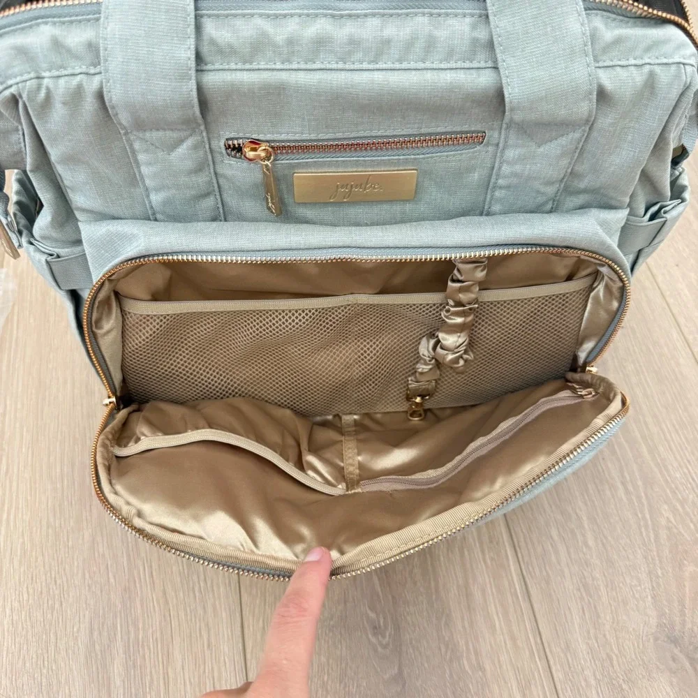 Jujube Dr. BFF Diaper Bag Pebble Gray Rose Gold Hardware New With Tags